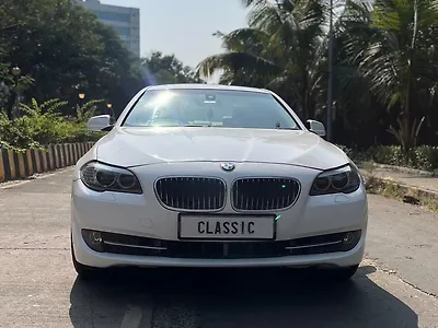2014 BMW 5-Series 520d Luxury Line 1