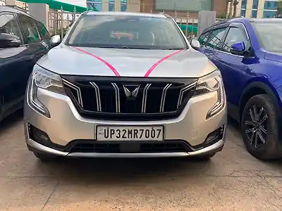 2022 महिंद्रा XUV700 AX7 पेट्रोल एटी 7 सीटर [2023-2024] 1