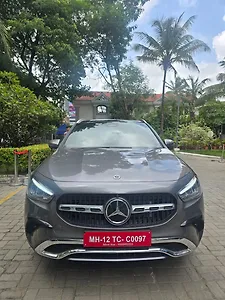 2026 Mercedes-Benz GLA 200 1 2026 Mercedes-Benz GLA 200 1