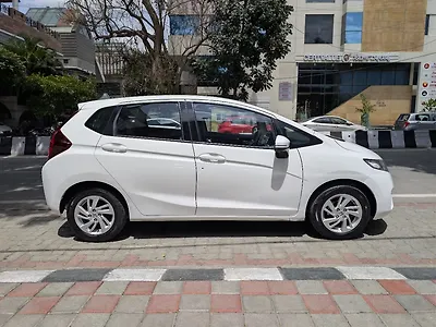 2015 Honda Jazz V AT Petrol