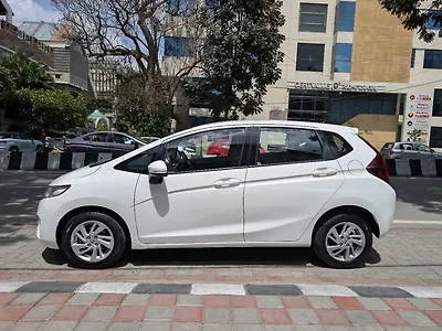2015 Honda Jazz V AT Petrol