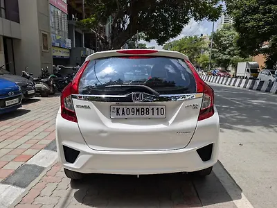 2015 Honda Jazz V AT Petrol