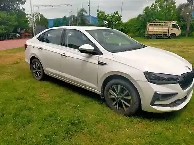 2022 स्कोडा स्लाविया स्टाइल 1.0 लीटर टीएसआई एटी 1