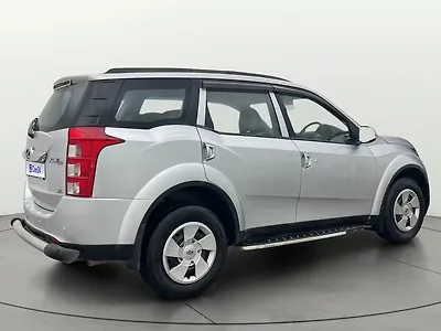 2017 Mahindra XUV500 W6