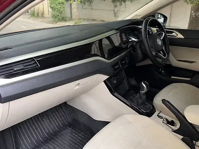 2024 Volkswagen Virtus Highline Petrol 1.0L Turbo Manual