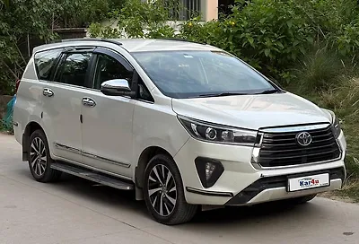 2022 Toyota Innova Crysta ZX 2.4 AT 7 STR 1 2022 Toyota Innova Crysta ZX 2.4 AT 7 STR 1