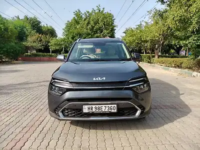 2022 Kia Carens Luxury Plus 1.4 Petrol DCT 7 STR 1