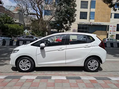 2015 Honda Jazz V AT Petrol