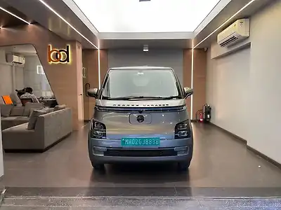 2025 एमजी कॉमेट ईवी Exclusive 17.3 kWh Dual Tone 1