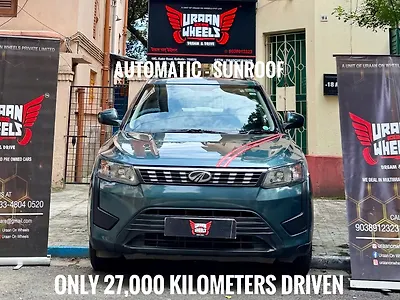 2023 Mahindra XUV300 W6 1.2 Petrol AMT [2021] 1