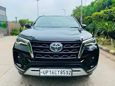 2021 टोयोटा फ़ॉर्च्यूनर 4x2 2WD Diesel 2.8L Turbo Automatic 1