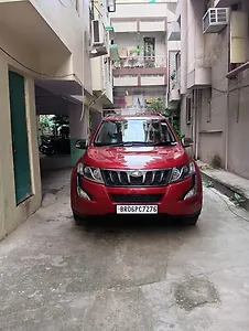 2016 Mahindra XUV500 W10 1 2016 Mahindra XUV500 W10 1