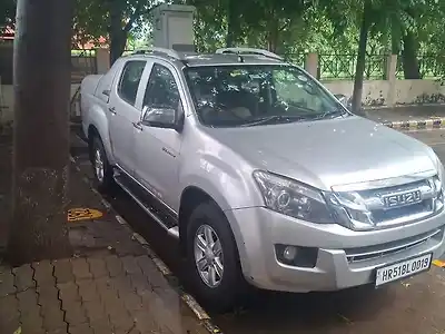 2016 इसुज़ू डी-मैक्स वी-क्रॉस 4x4 1