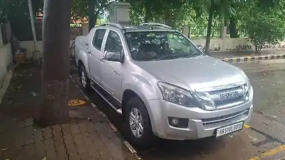 2016 इसुज़ू डी-मैक्स वी-क्रॉस 4x4 1 2016 इसुज़ू डी-मैक्स वी-क्रॉस 4x4 1
