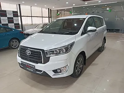2023 Toyota Innova Crysta VX 2.4 7 STR