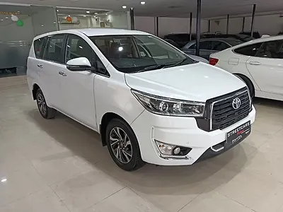 2023 Toyota Innova Crysta VX 2.4 7 STR