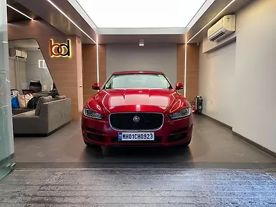 2016 Jaguar XE Portfolio 1