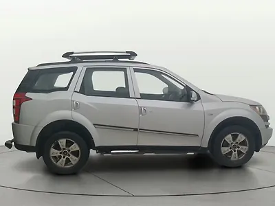 2013 Mahindra XUV500 W8