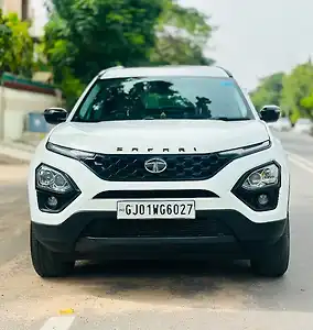 2022 टाटा सफारी xza प्लस डार्क इडिशन 1