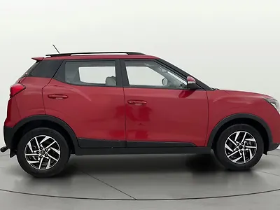 2022 Mahindra XUV300 W8 (O) 1.2 Petrol AMT