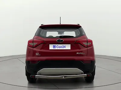 2022 Mahindra XUV300 W8 (O) 1.2 Petrol AMT