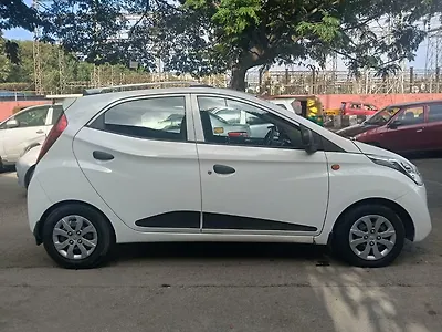 2017 Hyundai Eon Magna +