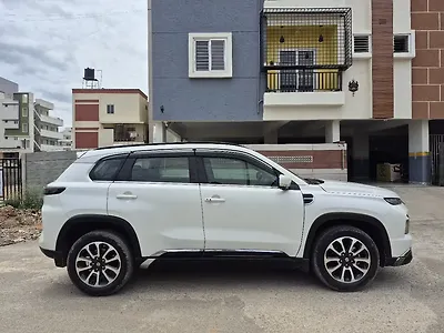 2023 Maruti Suzuki Grand Vitara Alpha Smart Hybrid