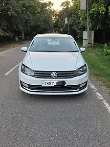 2017 Volkswagen Vento Highline Plus 1.2 (P) AT 16 Alloy 1 2017 Volkswagen Vento Highline Plus 1.2 (P) AT 16 Alloy 1