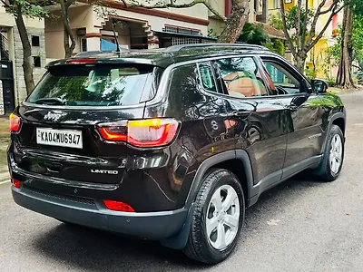 2017 Jeep Compass Limited 1.4 Petrol AT