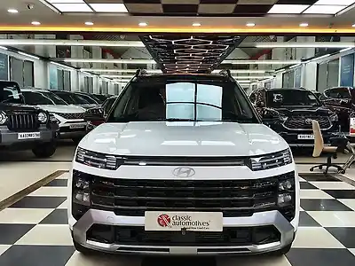 2025 हुंडई अल्काज़ार Signature 1.5 Petrol DCT 7STR [2024-2025] 1