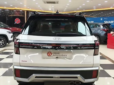 2025 Hyundai Alcazar Signature 1.5 Petrol DCT 7STR