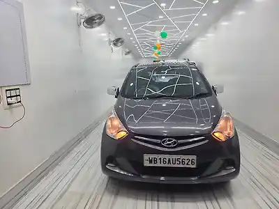 2017 हुंडई ईऑन एरा + 1