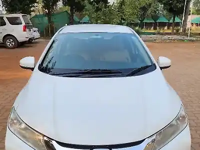 2016 होंडा सिटी वी डीज़ल 1