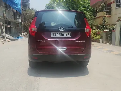 2019 Mahindra Marazzo M2 8 STR