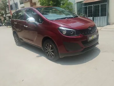 2019 Mahindra Marazzo M2 8 STR