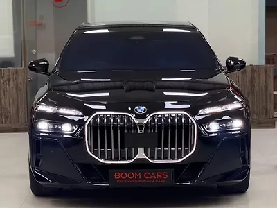 2023 BMW 7-Series 740i M Sport 1