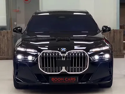 2023 BMW 7-Series 740i M Sport 1 2023 BMW 7-Series 740i M Sport 1