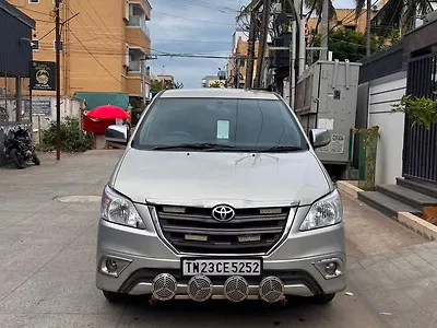 2016 Toyota Innova 2.5 G BS IV 8 STR 1
