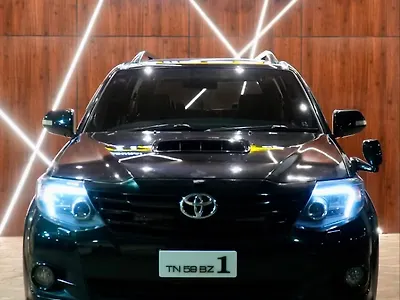 2011 Toyota Fortuner 3.0 MT 1