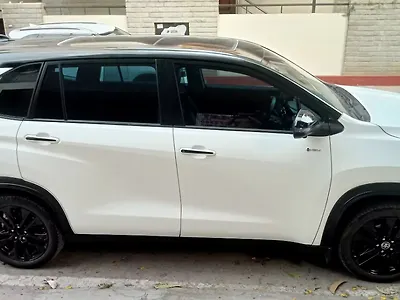 2025 Toyota Innova Hycross ZX (O) Hybrid (Electric + Petrol) Automatic (e-CVT) 7 STR