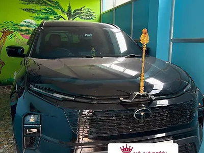 2026 Tata Safari Pure X Dark Edition Diesel 2.0L Turbo Manual 7 STR 1