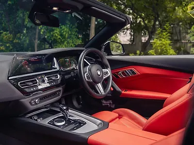 2025 BMW Z4 M 40i