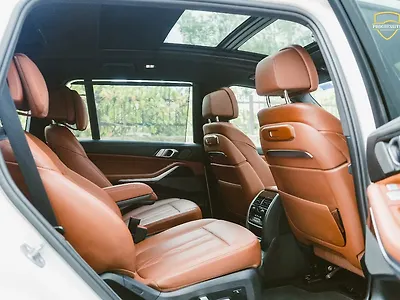 2025 BMW X7 xDrive40i M Sport