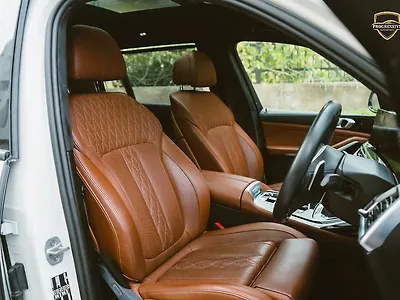2025 BMW X7 xDrive40i M Sport