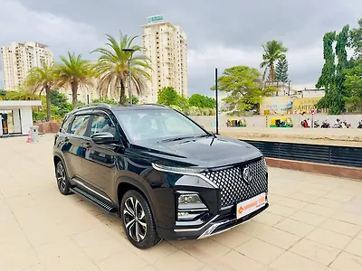 2024 MG Hector Plus Savvy Pro 1.5 Turbo Petrol CVT 6 STR