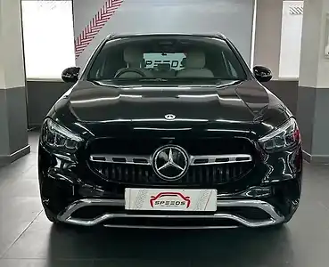 2025 Mercedes-Benz GLA 220d 4MATIC 1