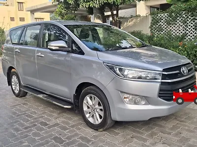 2016 Toyota Innova Crysta 2.4 G 7 STR [2016-2017] 1