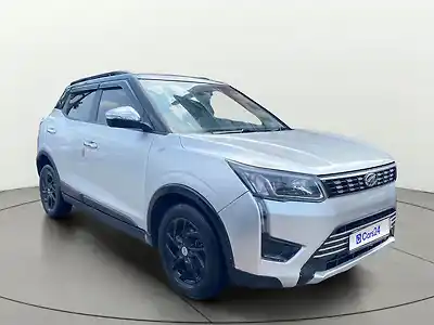 2019 महिंद्रा XUV300 w8 (o) 1.2 पेट्रोल 1