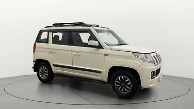 2017 Mahindra TUV300 T8 1 2017 Mahindra TUV300 T8 1