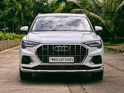 2024 Audi Q3 40 TFSI Premium Plus 1